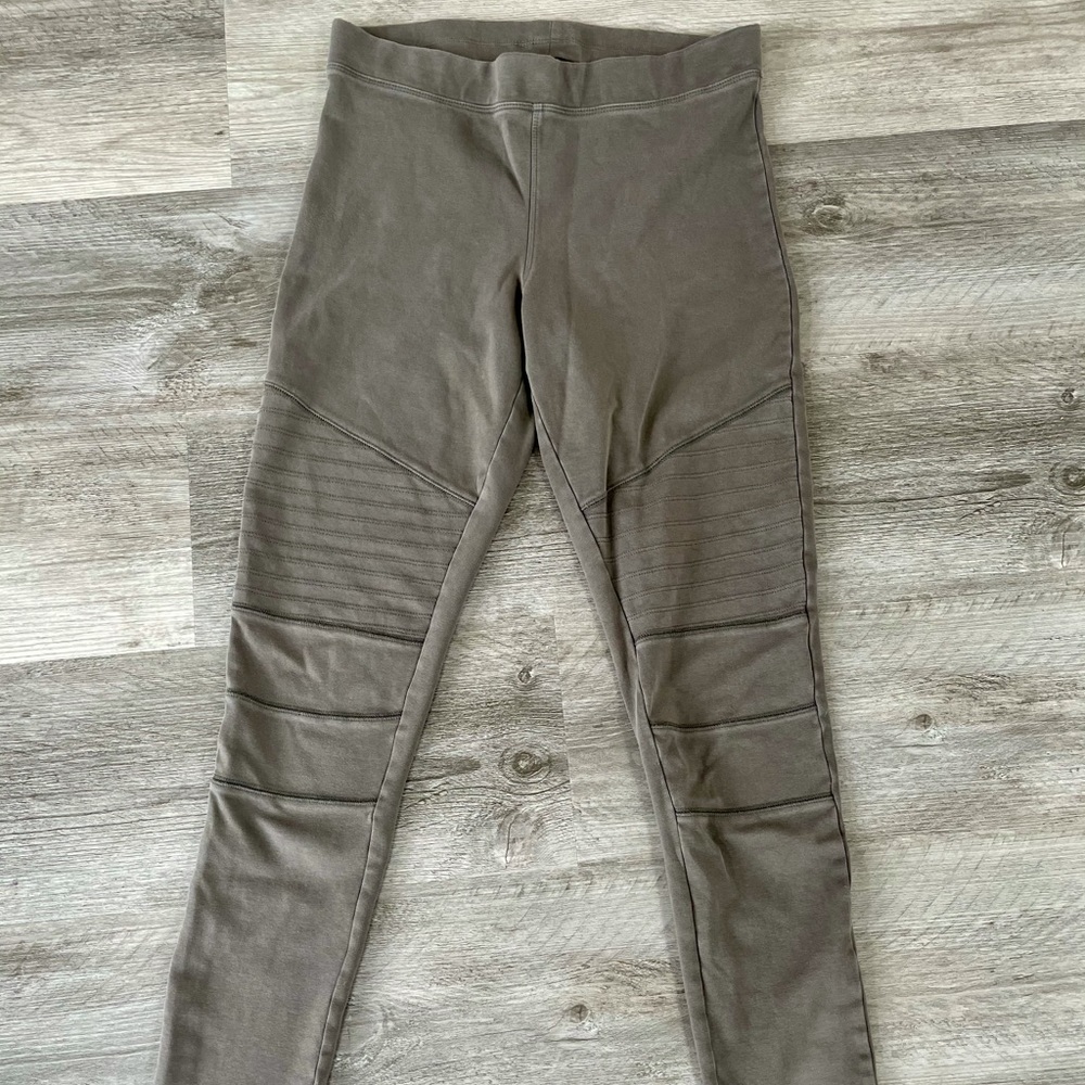 Express Women’s Motto Leggings